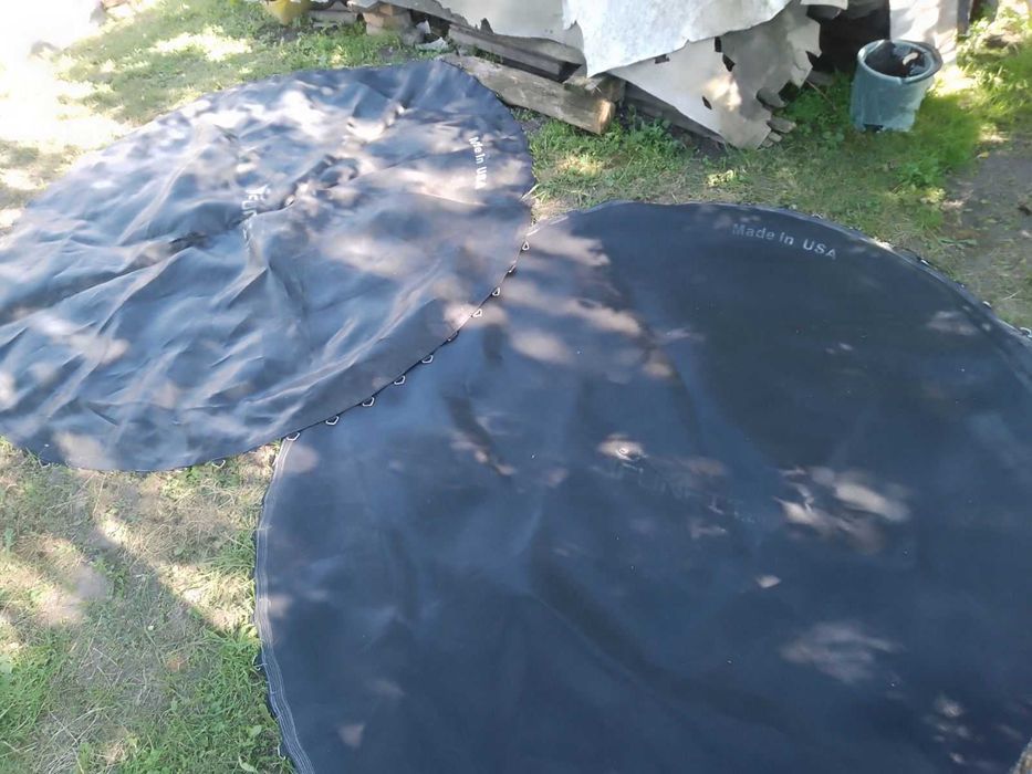 Мат для батута два штуки б/у