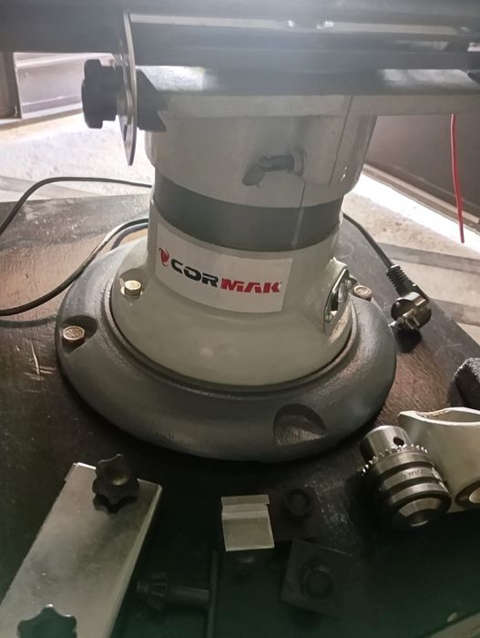 Станок Cormak для заточки плоских ножів для деревообробних верстатів