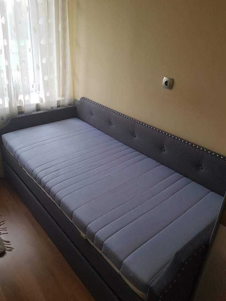 Sprzedam łóżko z materacem