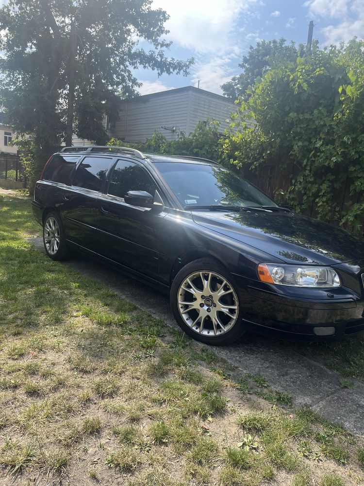 Zadbane Volvo v70 2.4 D5 Automat