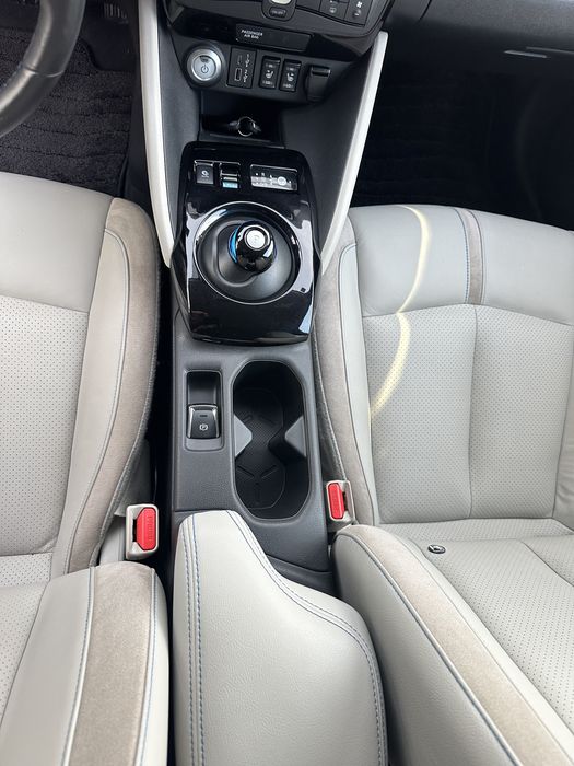 Nissan Leaf 2021 elektro 62 kwh