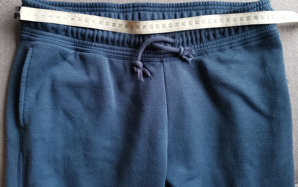 Spodnie dresowe roz. 158-164,stan bdb, 20zl