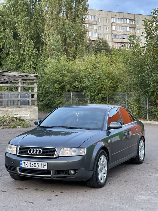 (БЕЗ ТОРГУ) Ауді а4 в кузові б6 (седан) quattro  2001 рік 2.5TDI