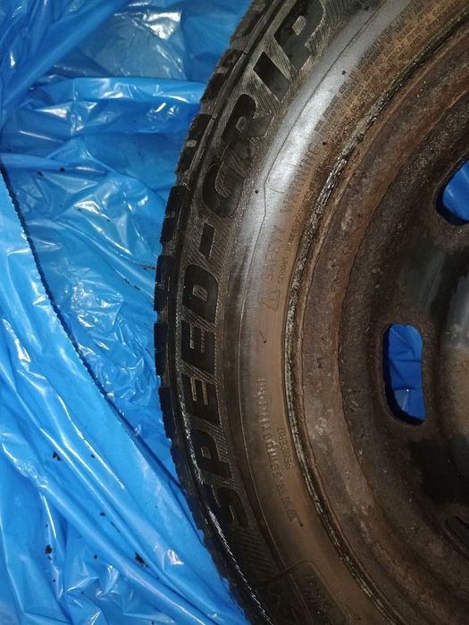 Felgi z oponami 4szt. Peugeot 4x108 R15