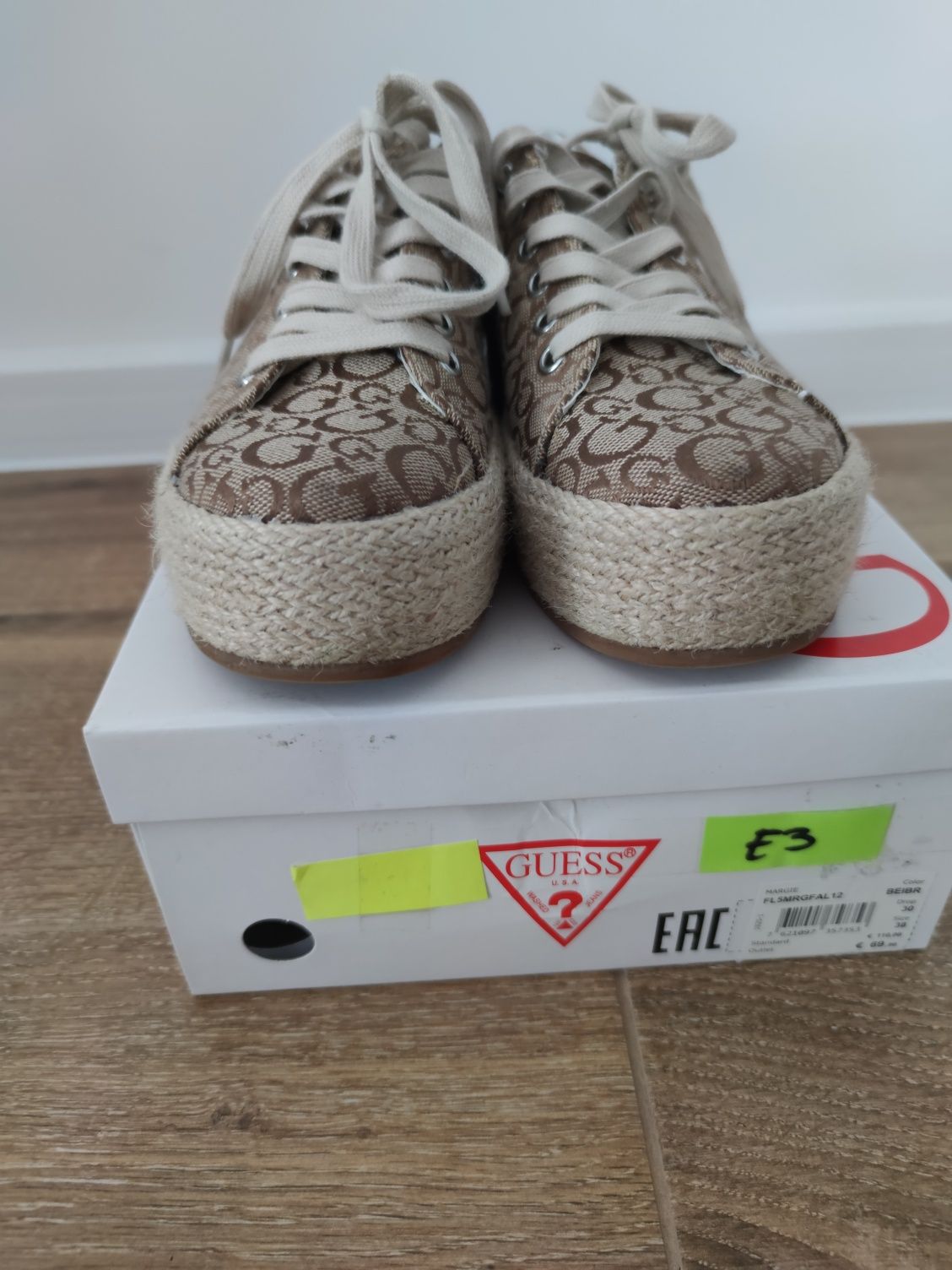 Buty GUESS trampki