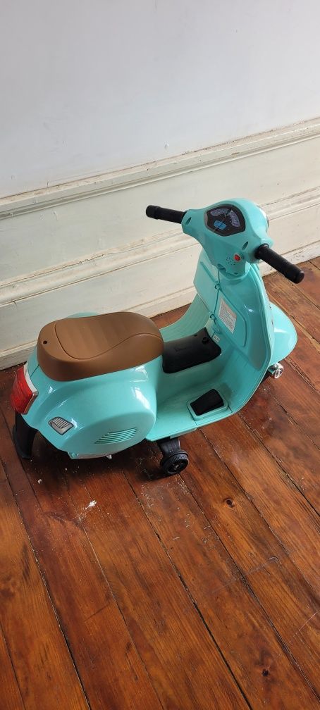 Scooter Vespa Criança