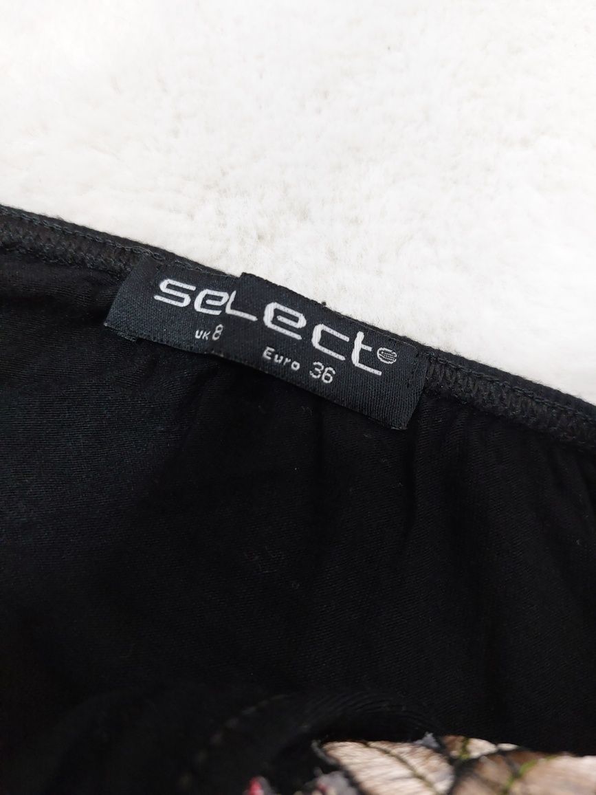 Czarne body w kwiaty czarny top w kwiaty koszulka z haftem top haft 36