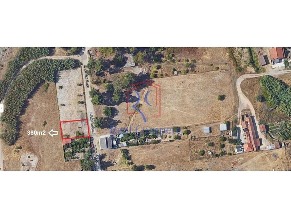Lote de terreno, 360m2 em Fernão Ferro, Seixal