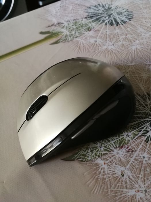 Комп'ютерна миша бездротова.