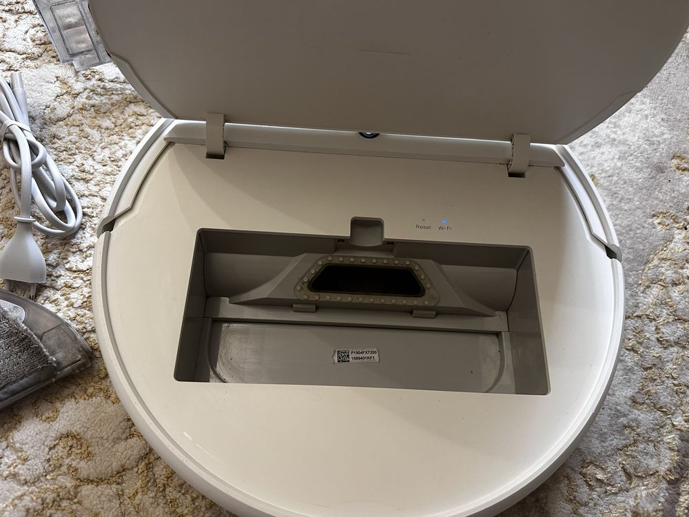 Миючий робот пилосос xiaomi robot vacuum mop c1