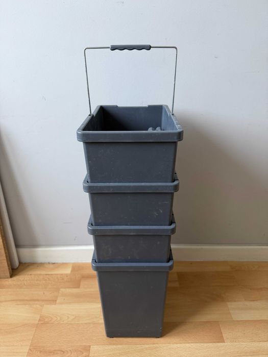 Wiaderka na śmieci 4 sztuki ZESTAW Kosz na śmieci / Szare / OKAZJA