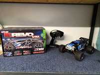 Traxxas e revo vxl auto RC 1/16 zdalnie sterowane nie

arrma losi