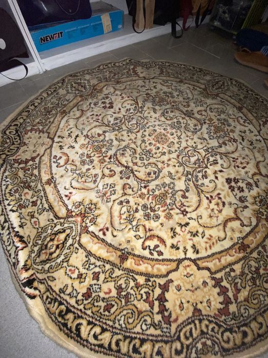 Tapete tipo  arraiolos