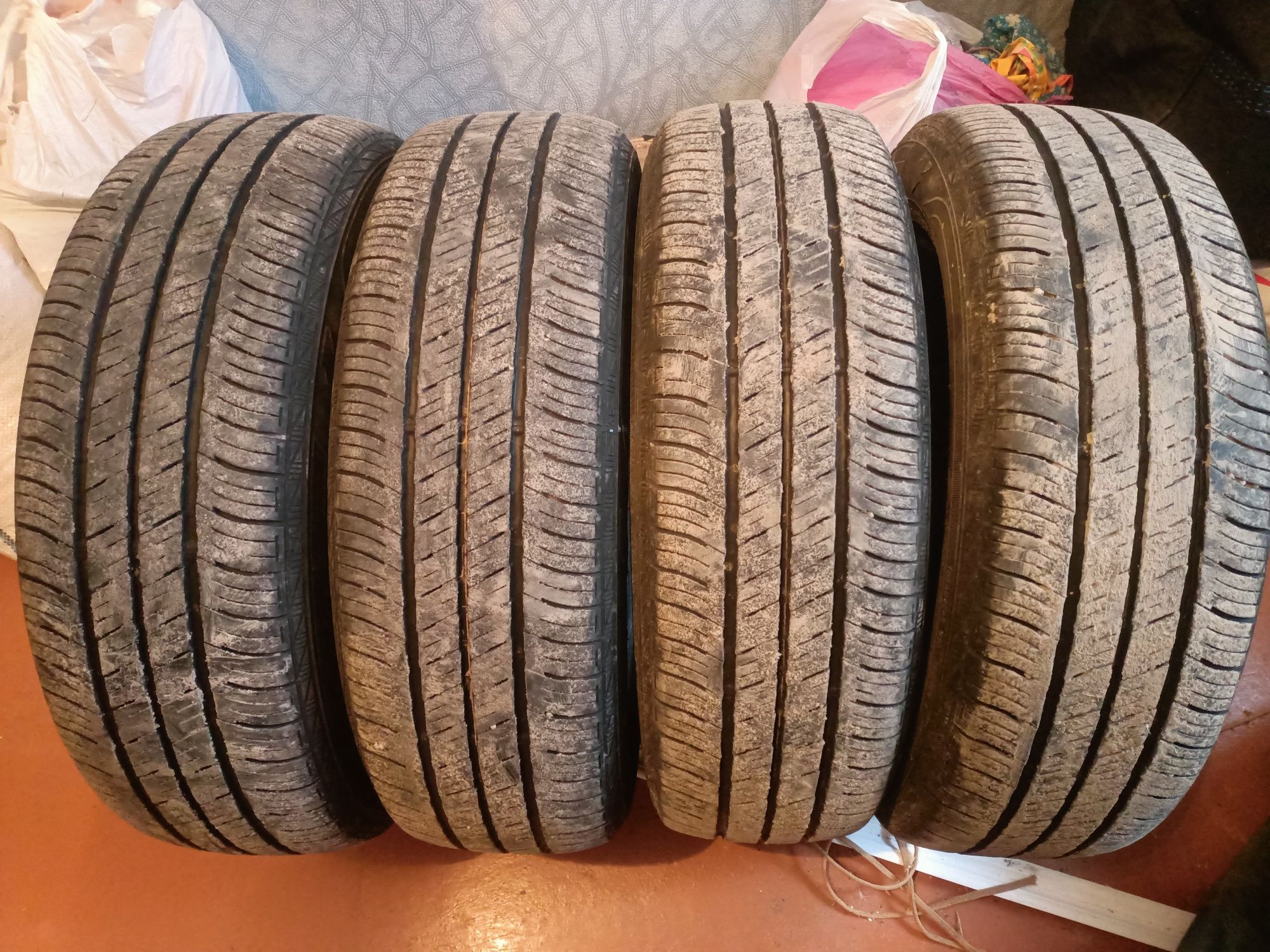 Продам 175 65 15 Goodyear