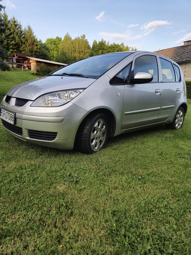 Sprzedam mitsubishi Colt 1.3 b