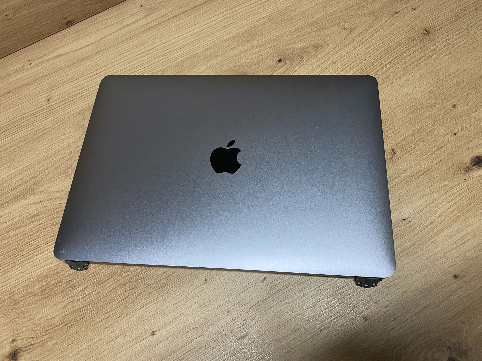 Оригінальний екран до A2338 MacBook Pro 13'' 2020 M1