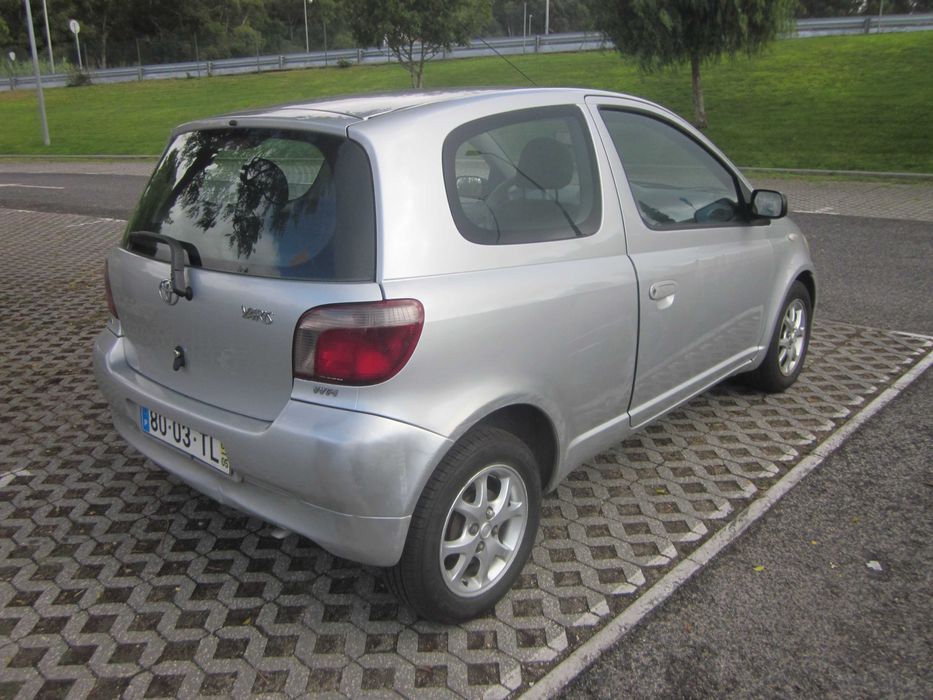 TToyota Yaris 2002 1.0 2 donos