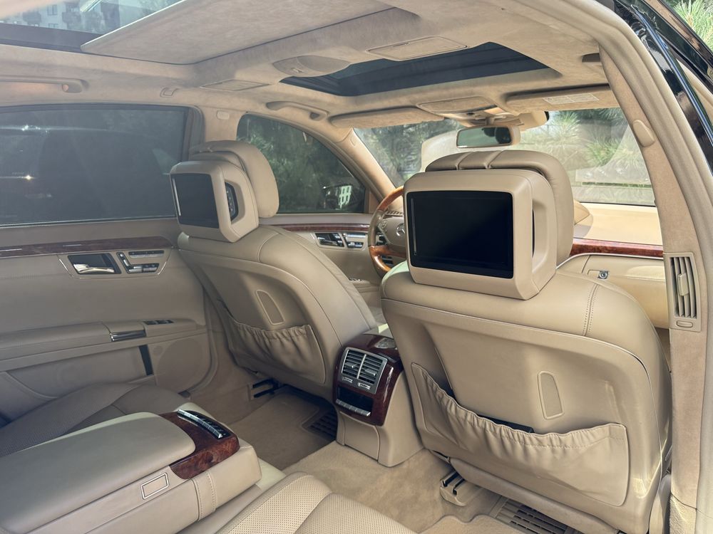 Mercedes w221 s500 2010