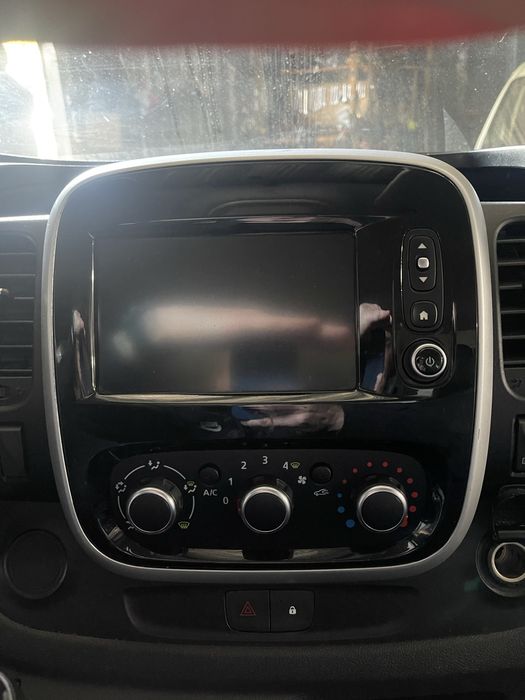 Магнітола Магнитола R-link Рено Трафик Опель Віваро 3