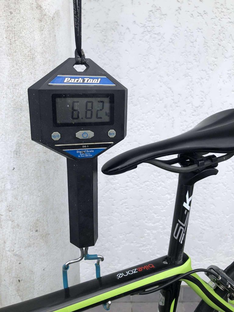 Bicicleta de estrada Cannondale com rodas em carbono