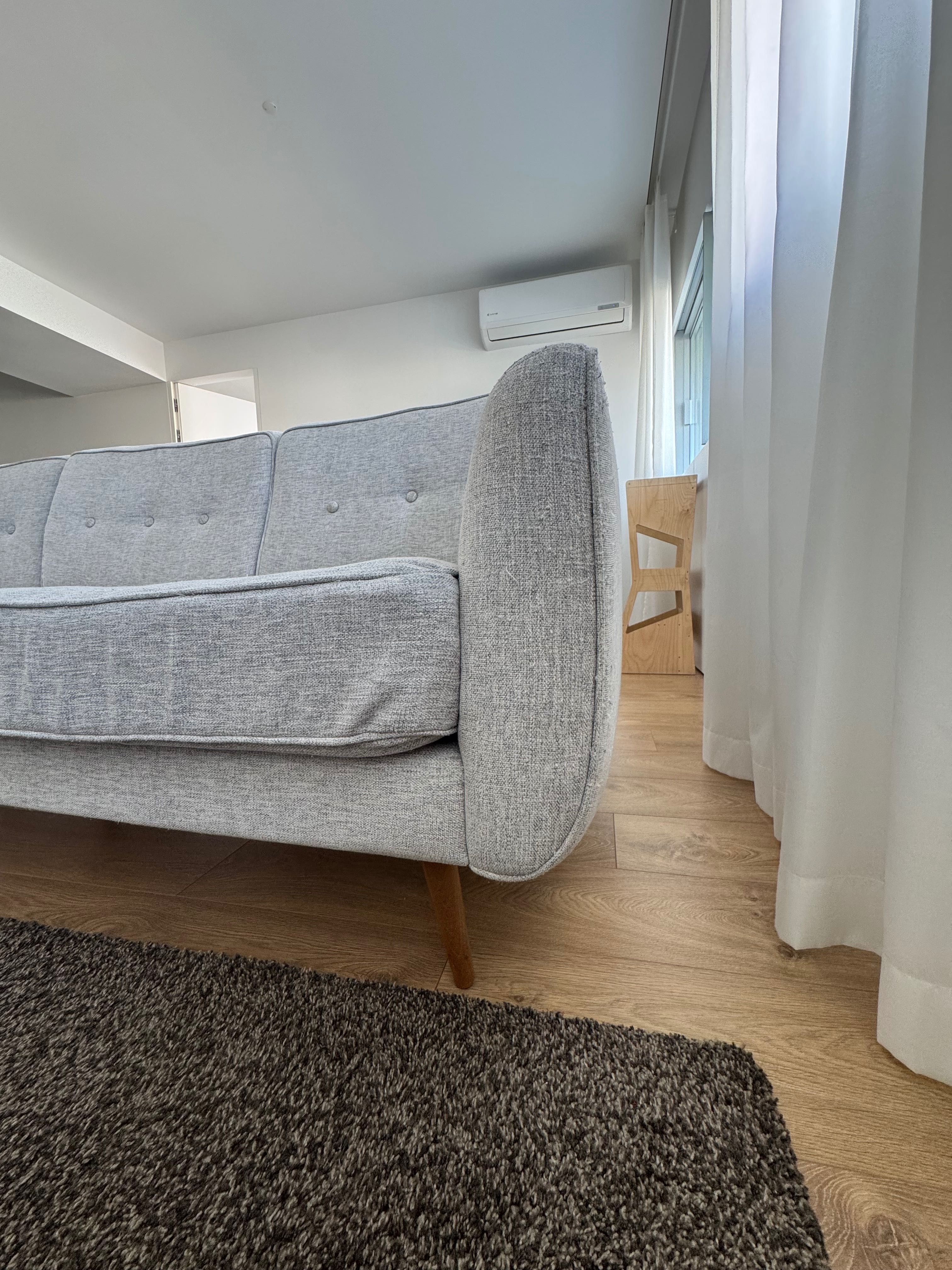 Sofá de 3 lugares com chaise longue com arrumação