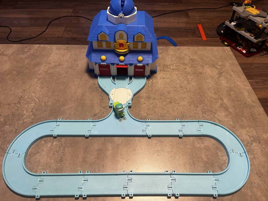 База Робокар Полі