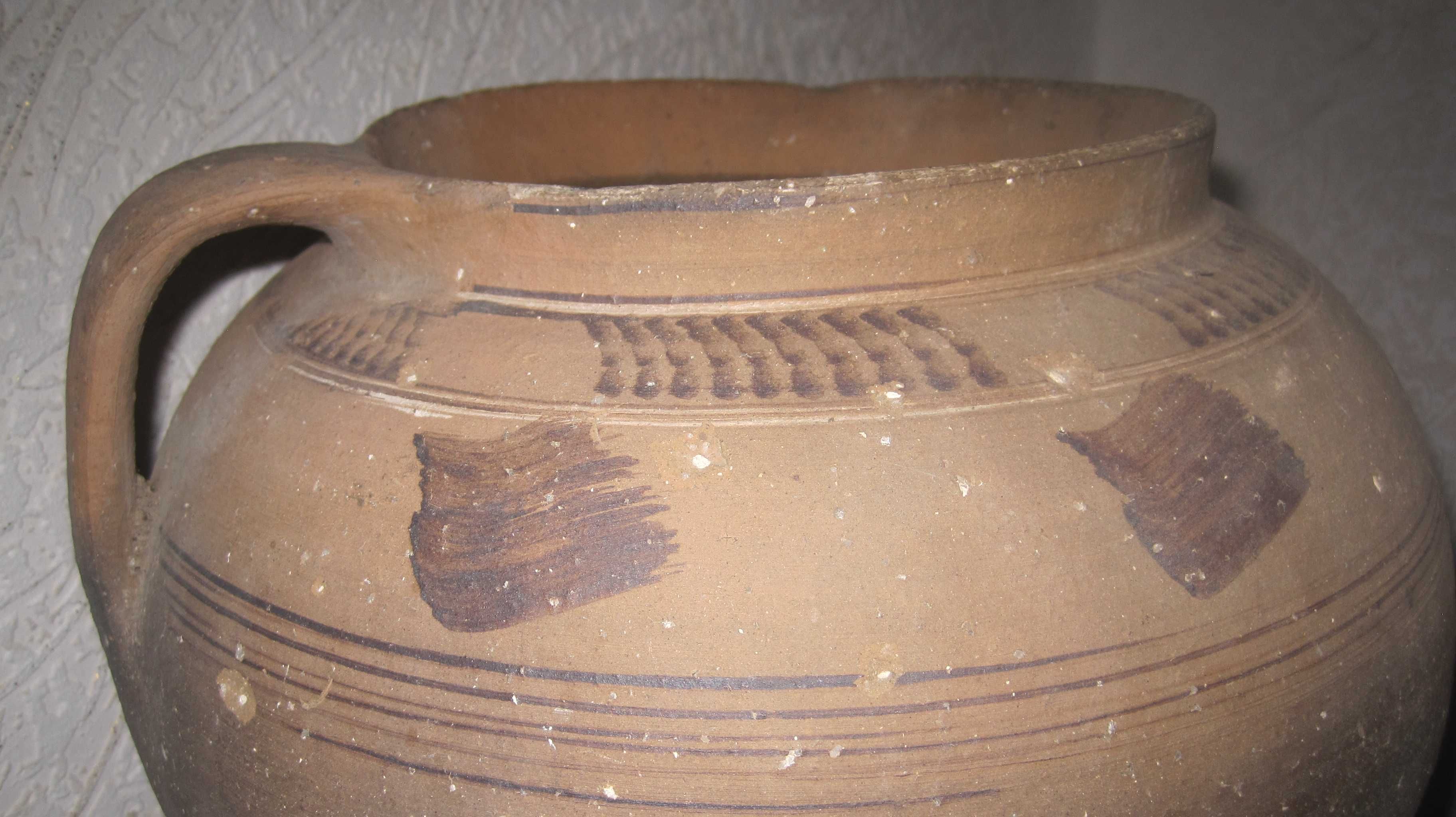 глиняні баняки старин посуд старина глечик горшок кувшин графин давний