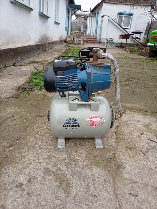 Продам насосну станцію Vitals