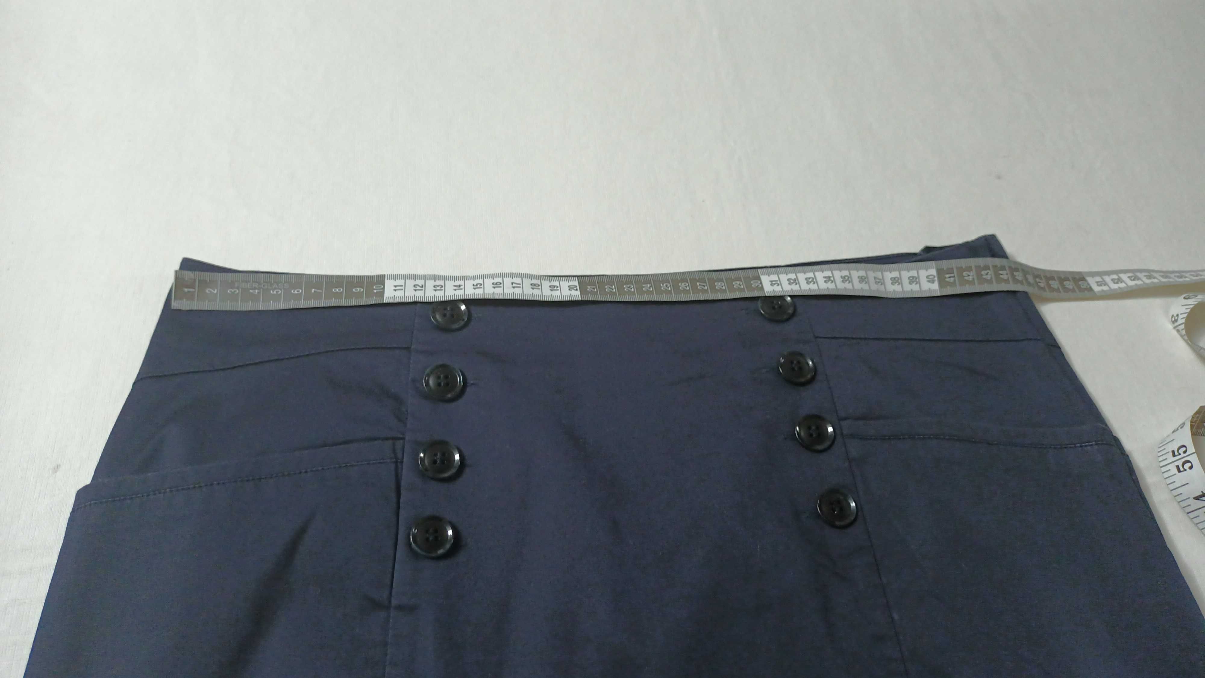 Saia em azul escuro da H&M