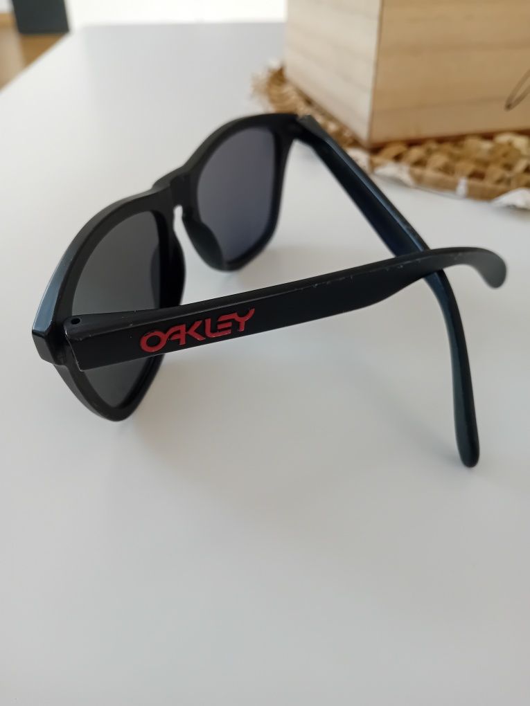 Okulary przeciwsłoneczne OAKLEY