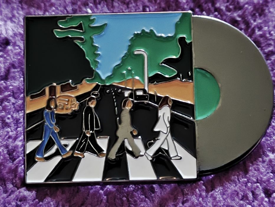 Значки Depeche mode Queen Beatles Doors Deep Purple Kiss Muse Slipknot