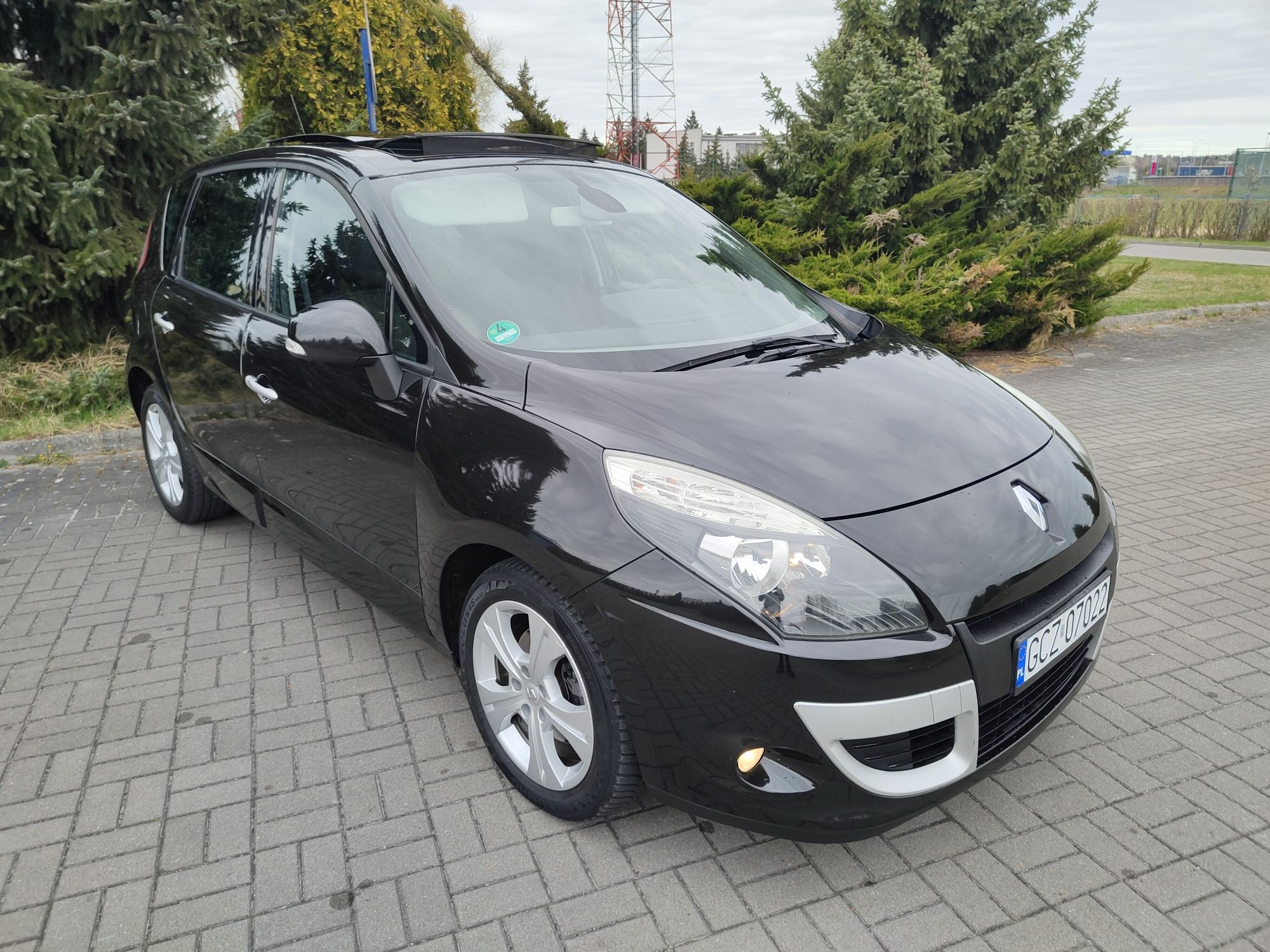 Renault Scenic*Benzyna*Climatronic*Panorama*PDC*Szyber*Alu*Zarejestrow