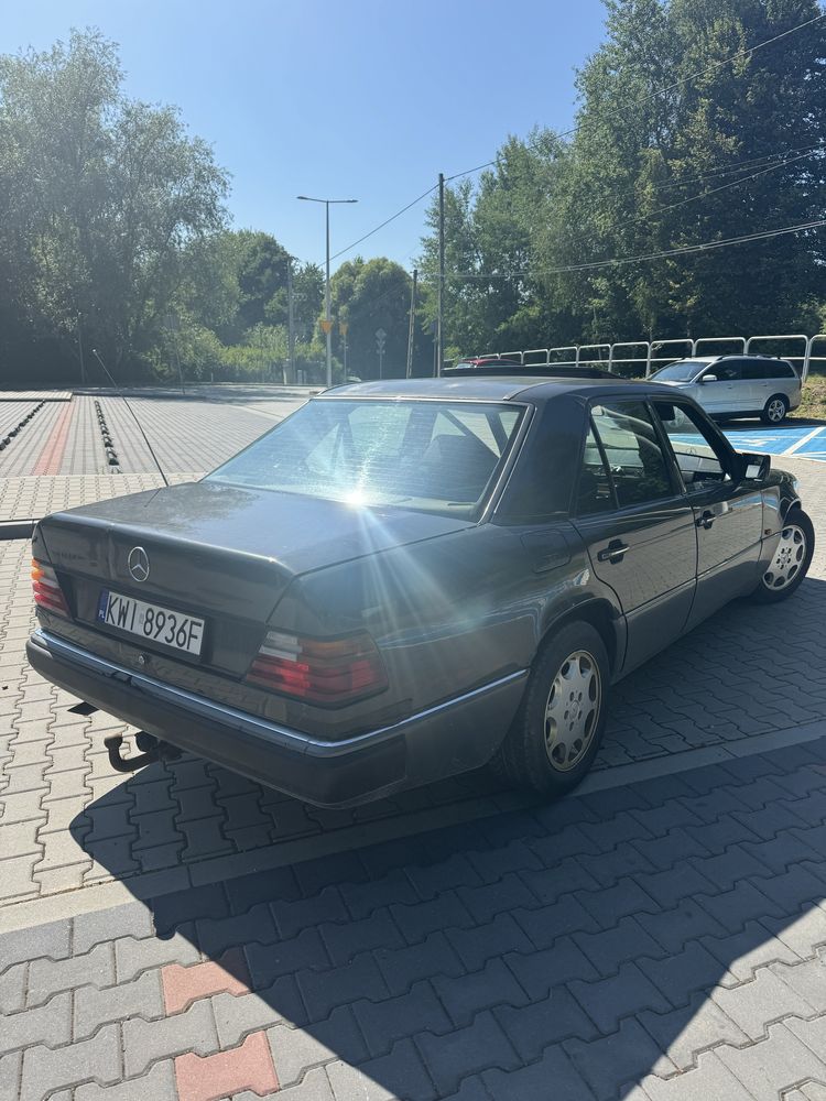 Mercedes W124 2.0B