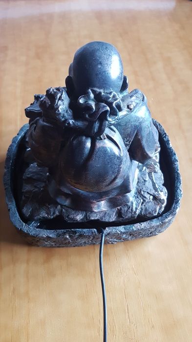 Fonte elétrica  buda