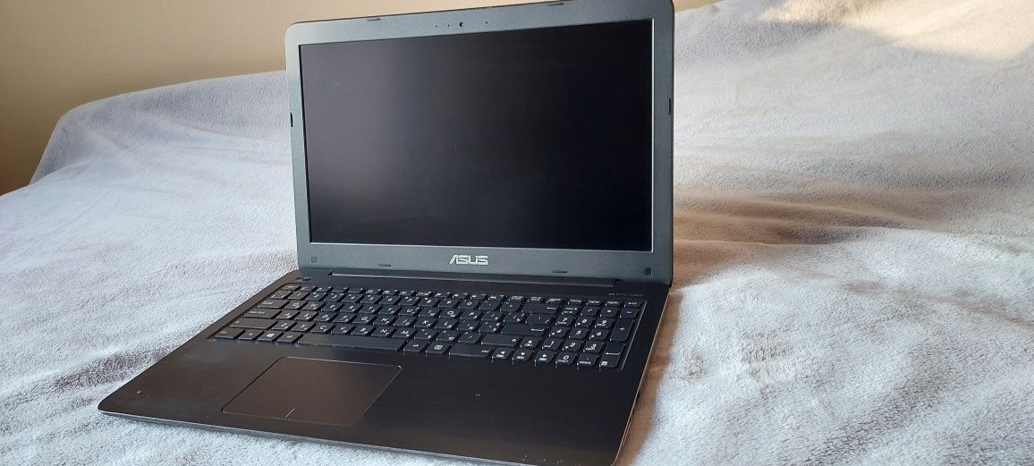 Ноутбук ASUS X556U GeForce 940mx Intel Core i5-7200U