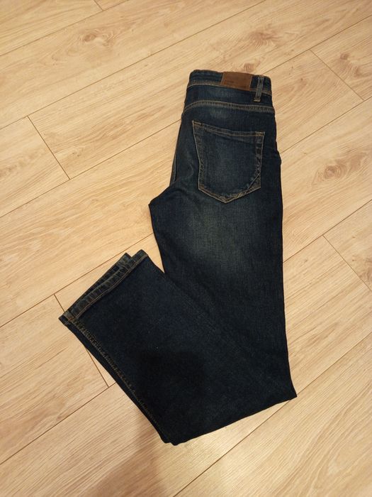 Klasyczne jeansy dla nastolatka