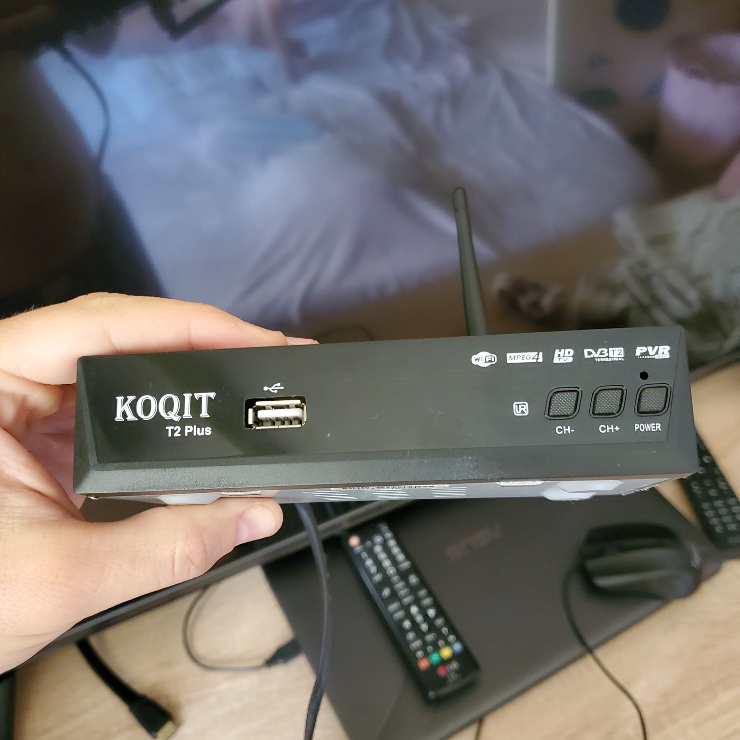 Цифровой DVB-T2/DVB-C приёмник приставка Т2 KOQIT T2 PLUS