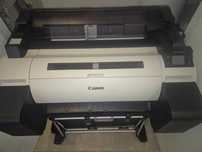 Impressora Plotter Canon Image PROGRAF TM 200 com pés