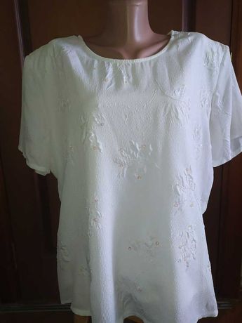 Блуза нарядная белая 58-60 р.