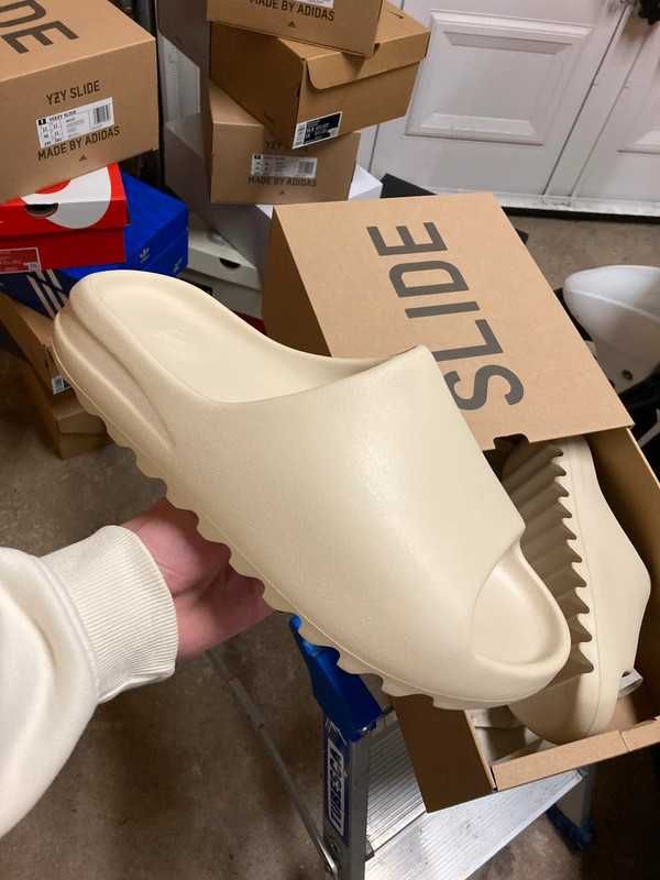 Bone\Yeezy Slide*adidas nowy UnisexTrampki.44