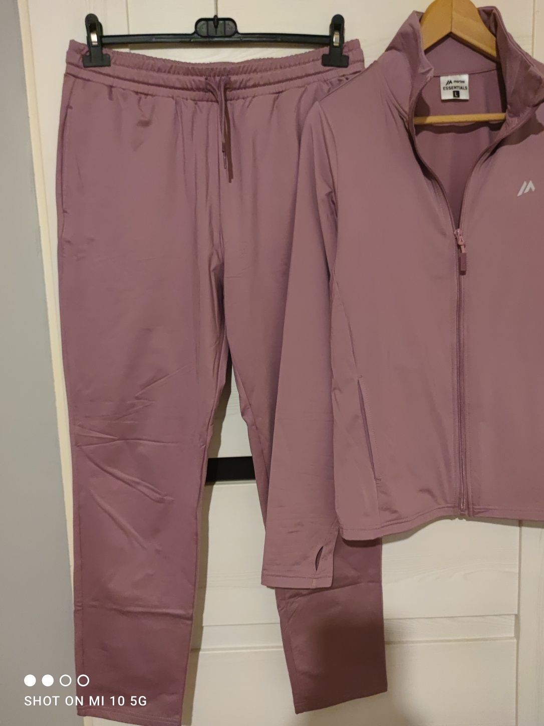 Dres damski rozmiar L Nowy