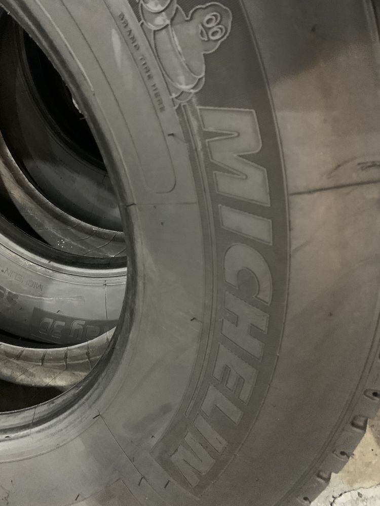 шина вантажна б/в 295/80R22,5 Michelin Multiway XDE (4 шт.)