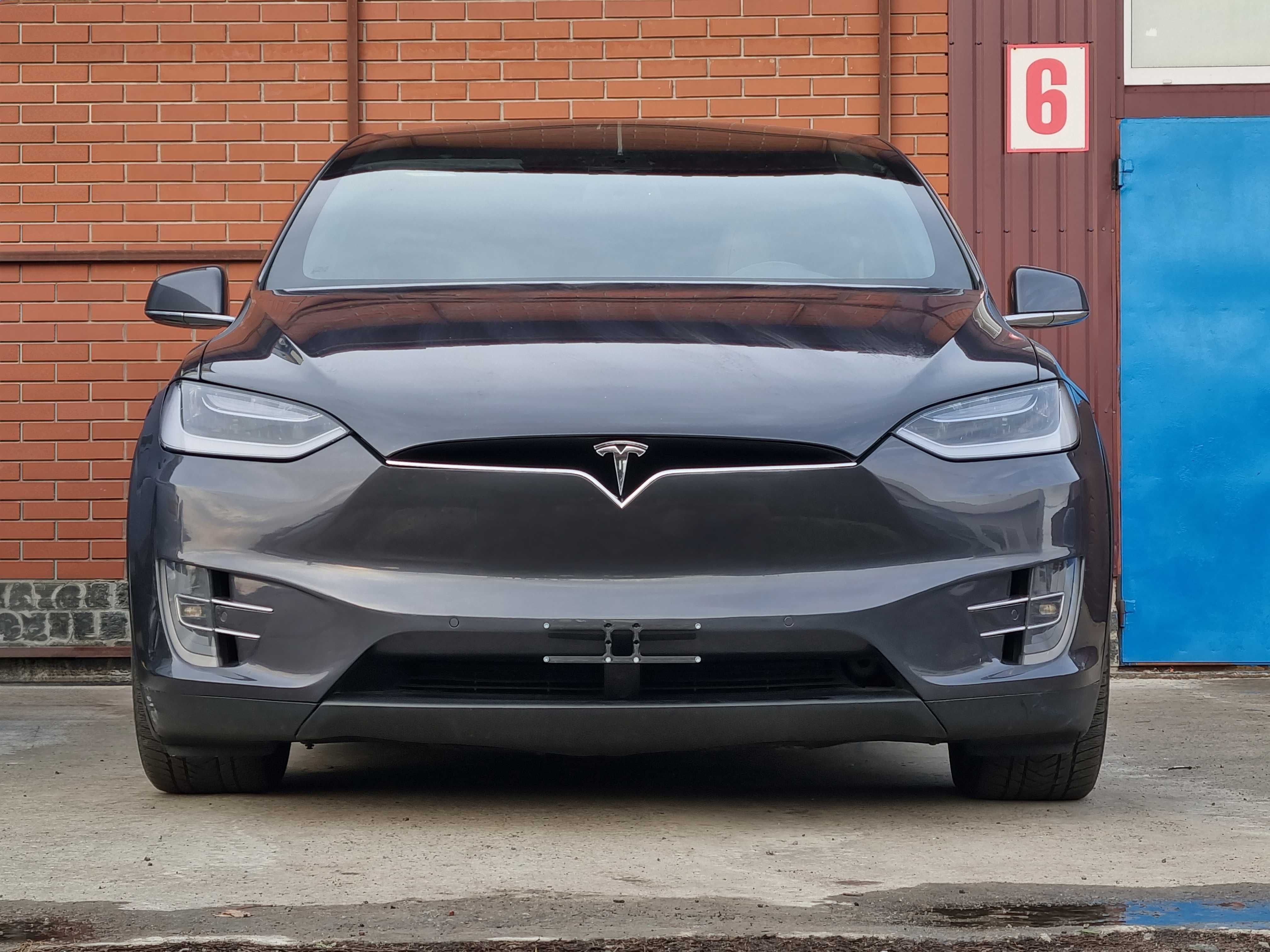 Крепление под номер знак Tesla Model S / X (Номерная рамка)