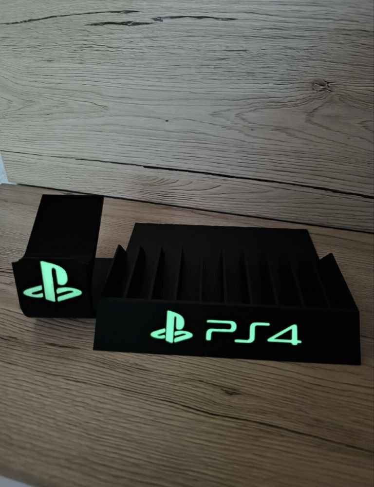 Stojak na gry i pada Ps4 napis fluorescencyjny