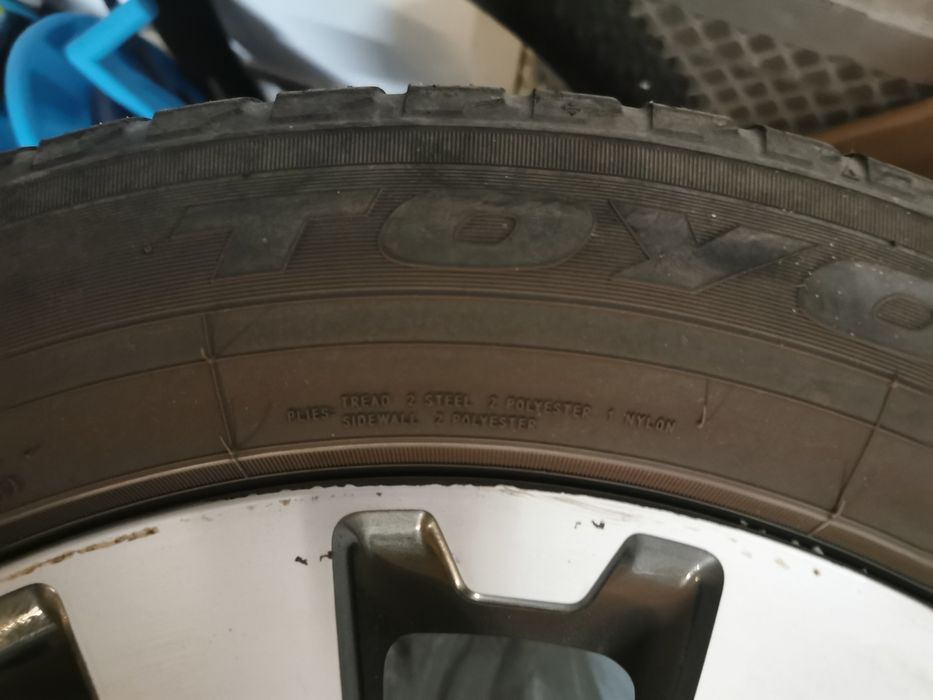 Koła Subaru z oponami zimowymi 18