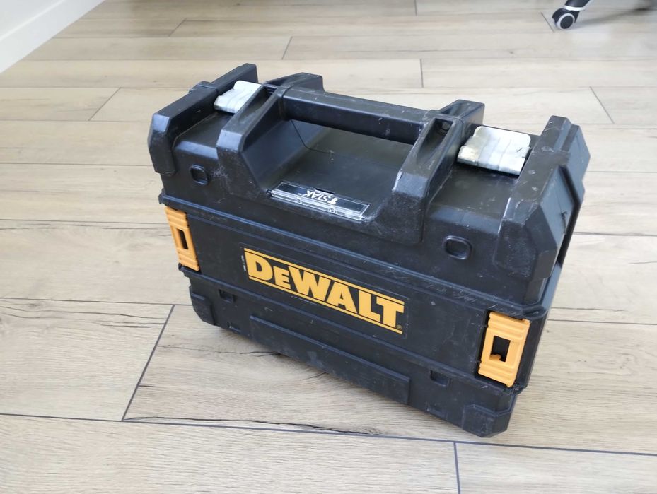 Laser krzyżowy liniowy DEWALT DCE089R  3x360
