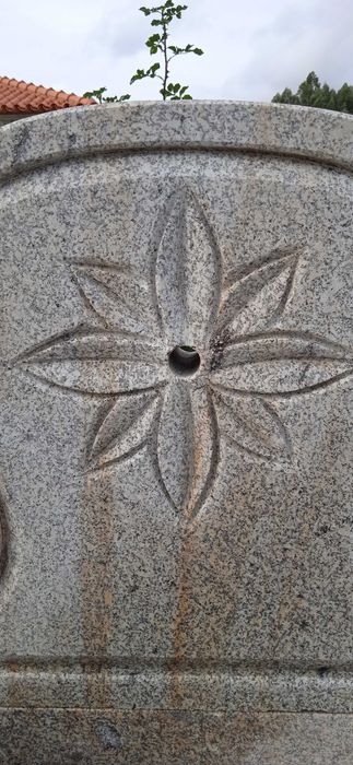 Arte em granito, fontanário