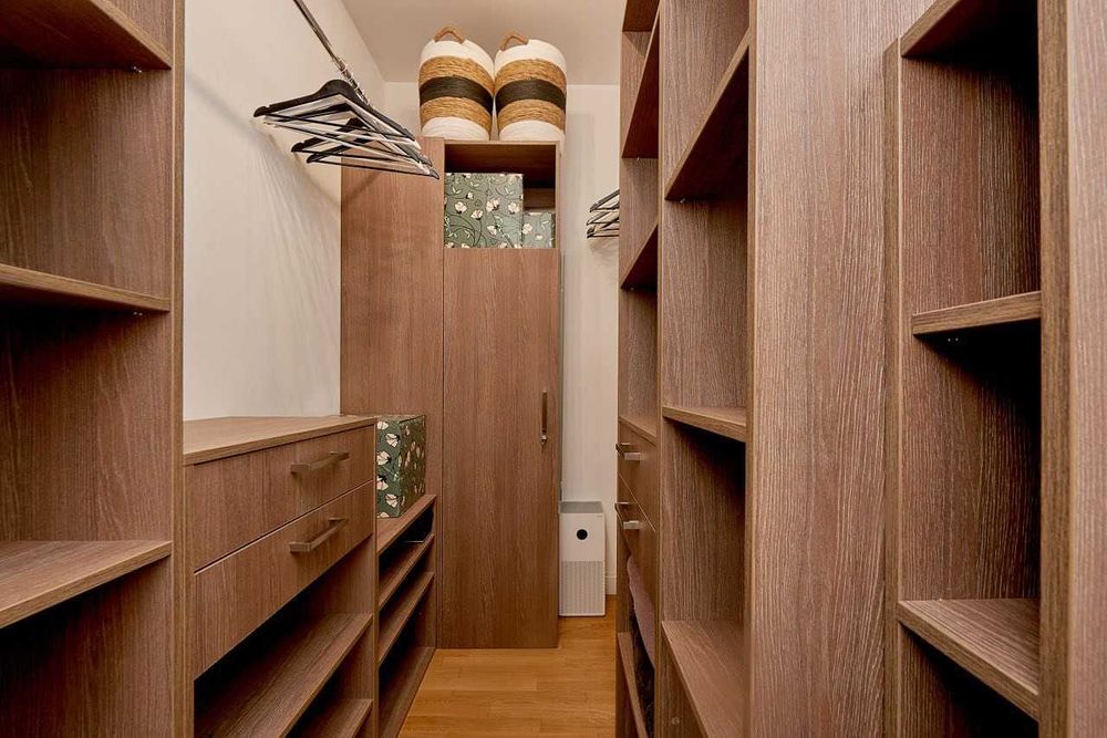 Продаж квартири Чорногорія Будва можливий розрахунок в Україні