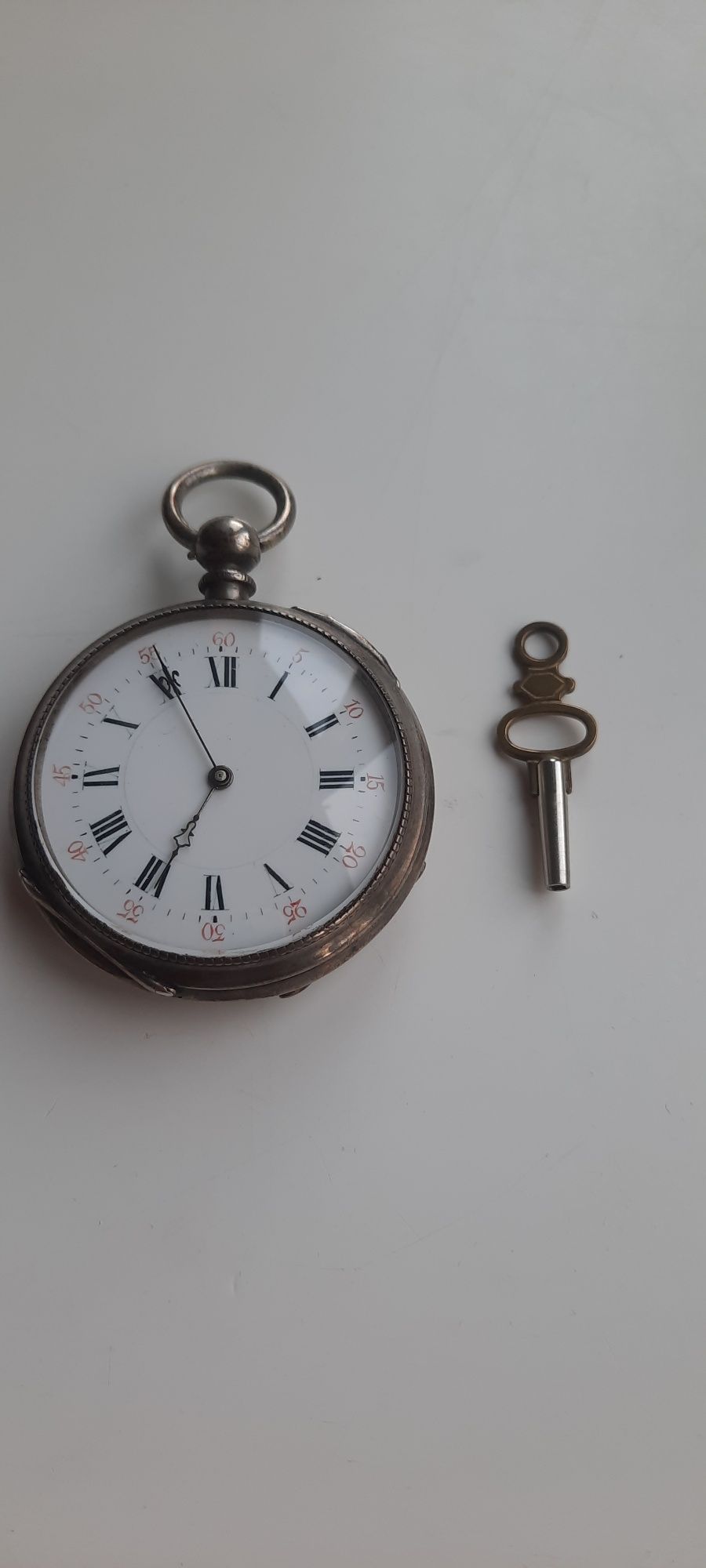 Relógio bolso de corda em prata Cylindre 8 Rubis, antigo
