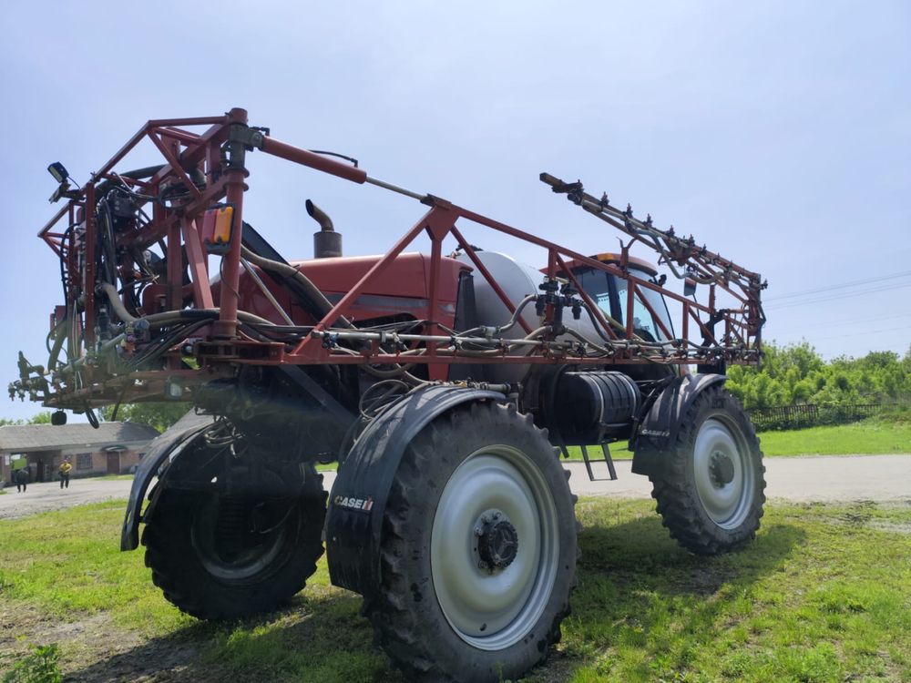 Самохідний оприскувач Case IH 3330 2010р